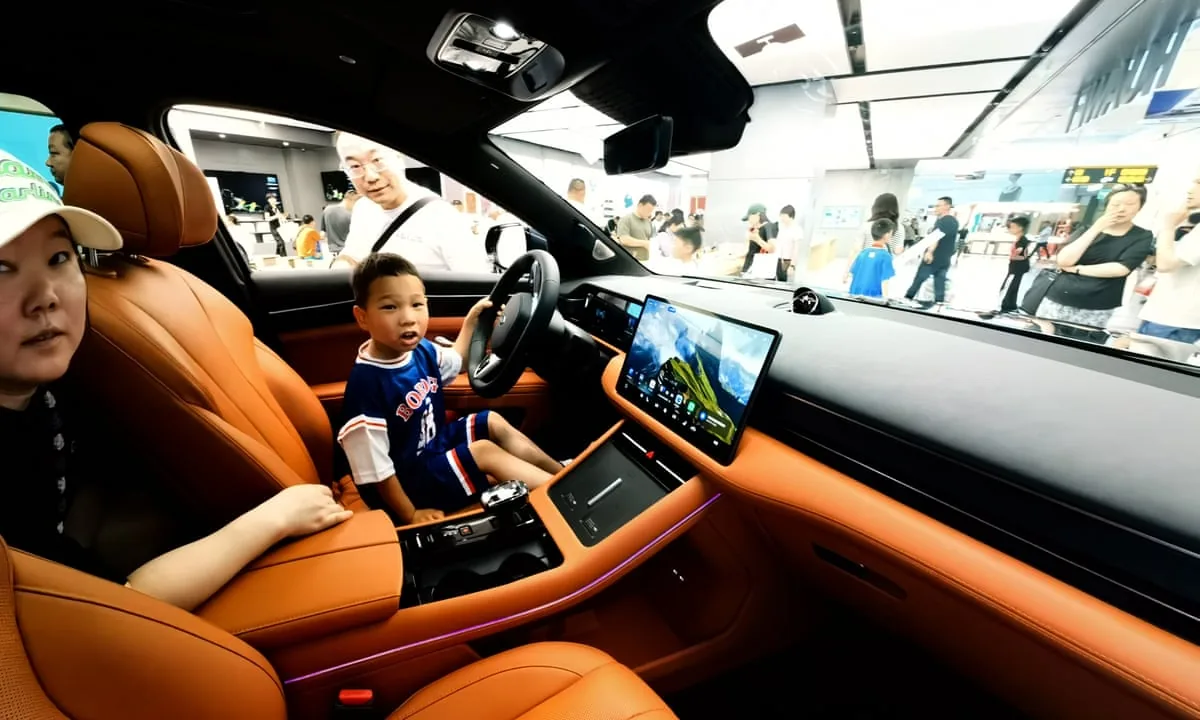 Customized How to sell Chinese cars for international market