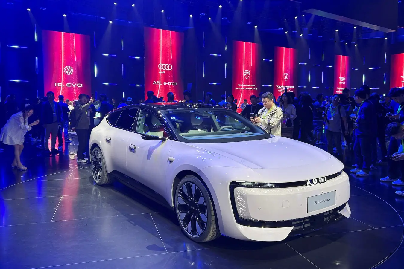 Shanghai Electric Car Trading Company