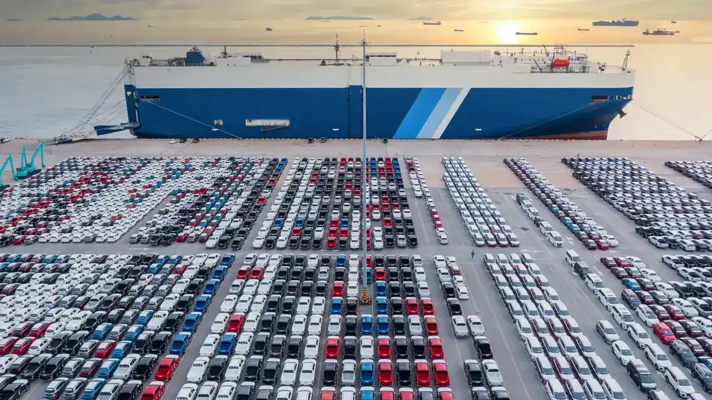 Customized Shanghai port auto logistics for international market