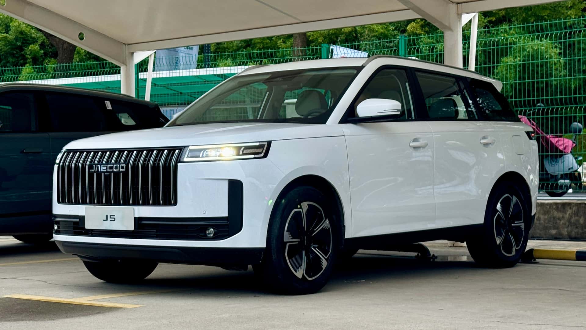 Customized Arabic system for Chinese cars for international market