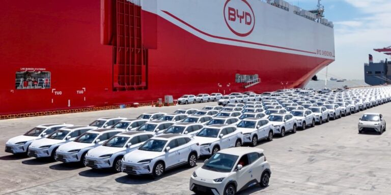The Ultimate 2026 Importer’s Guide to China Car Shipping to Middle East
