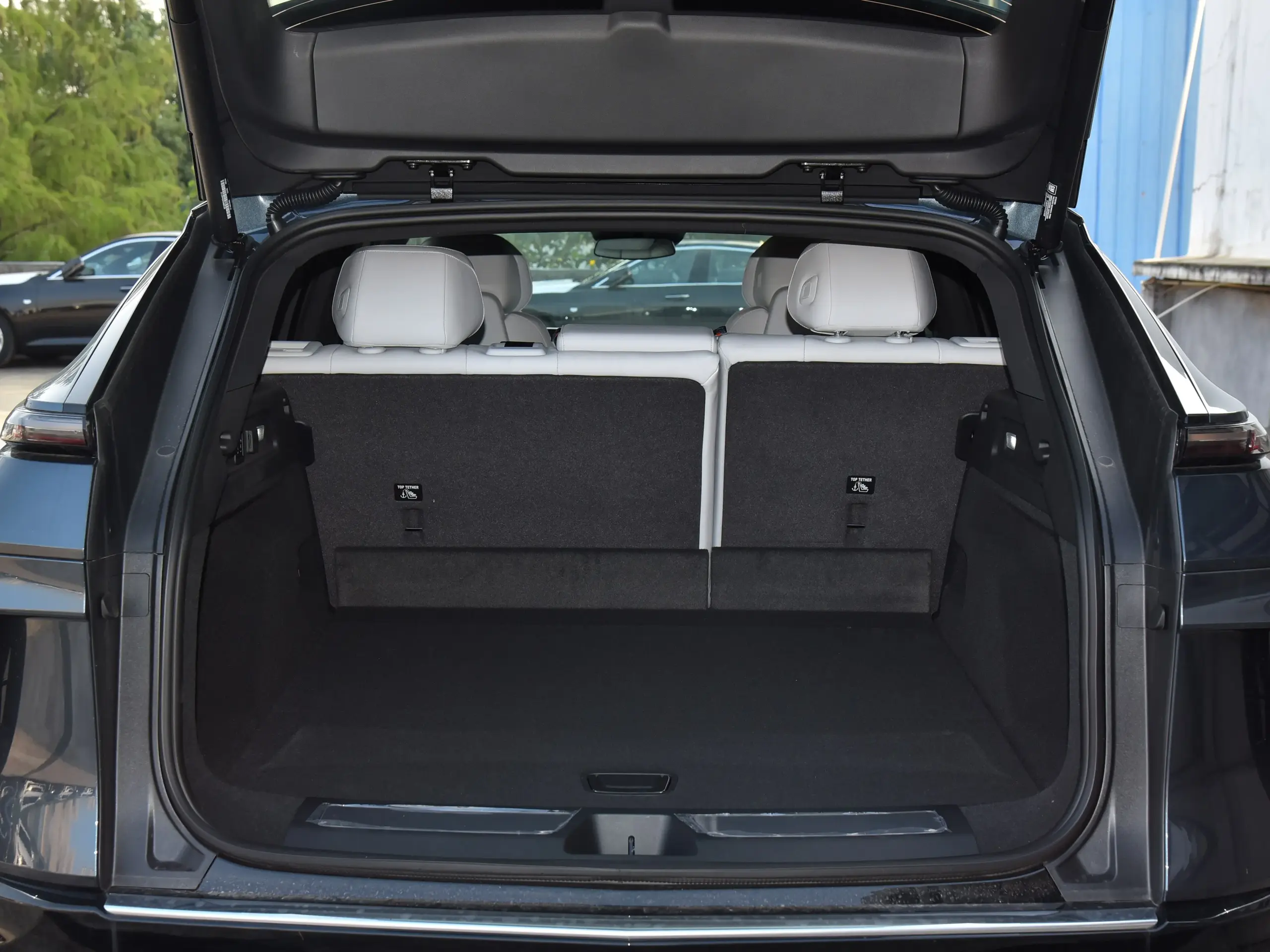 Customized Chinese electric car stocks for international market