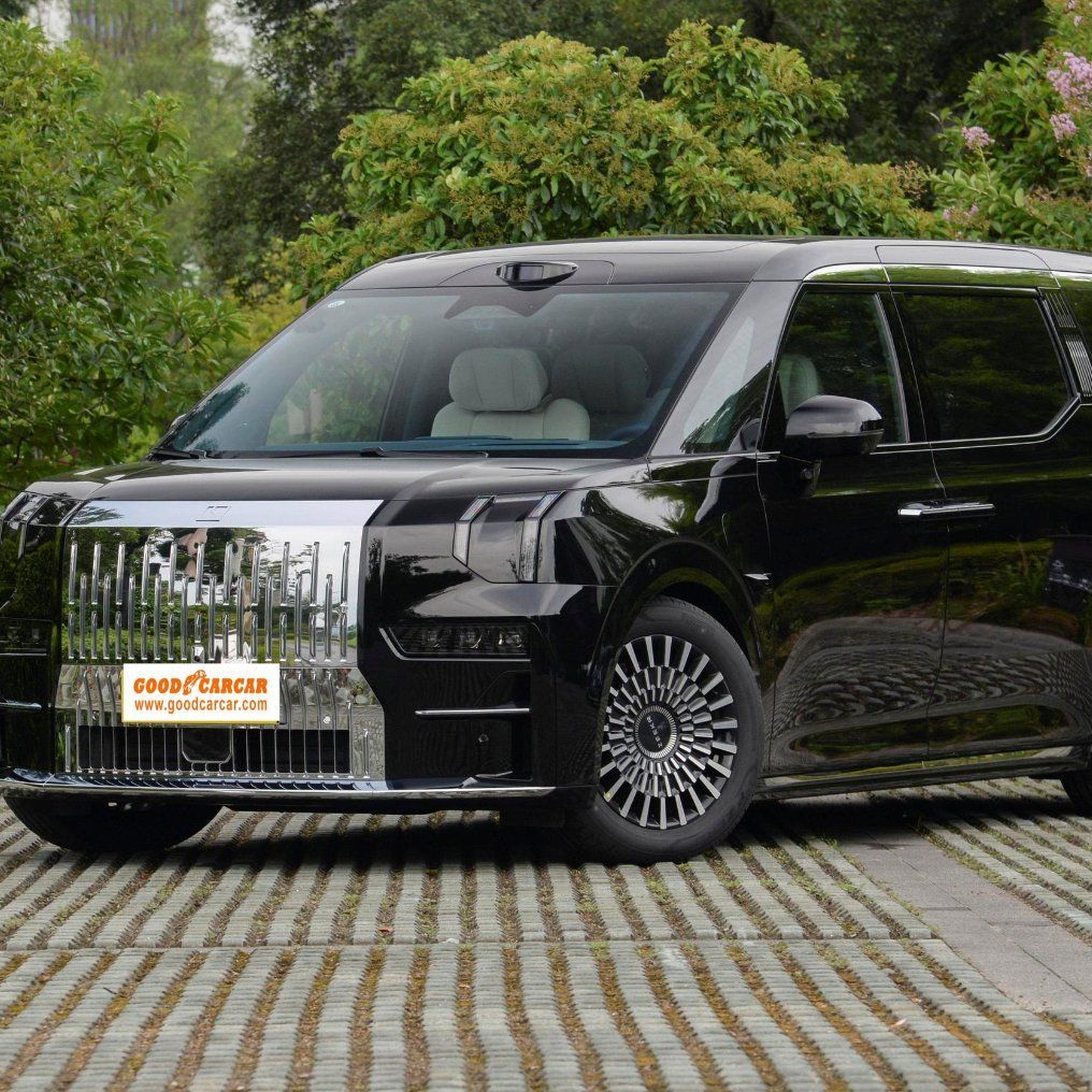 Customized Chinese electric cars for sale for international market