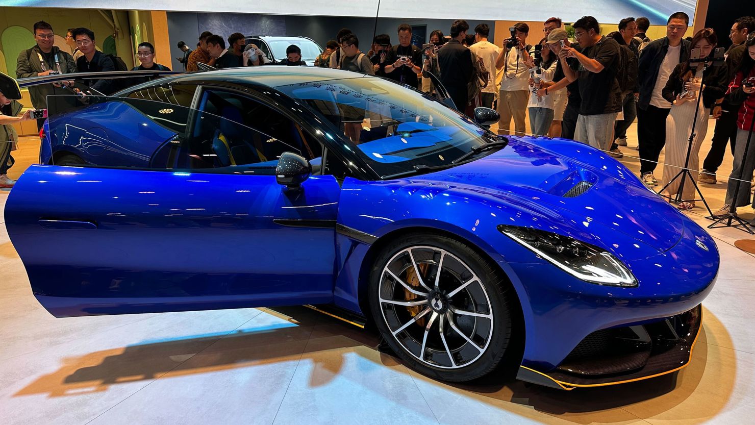 Customized New car export from Shanghai for international market