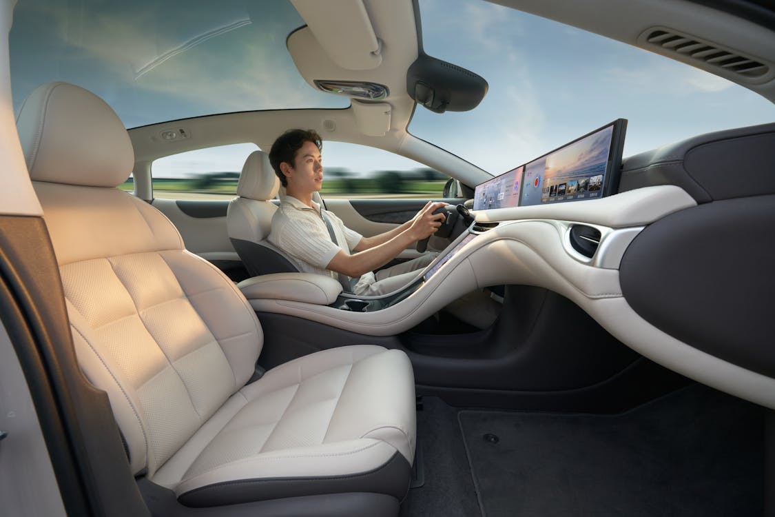 Customized Parallel export China cars for international market